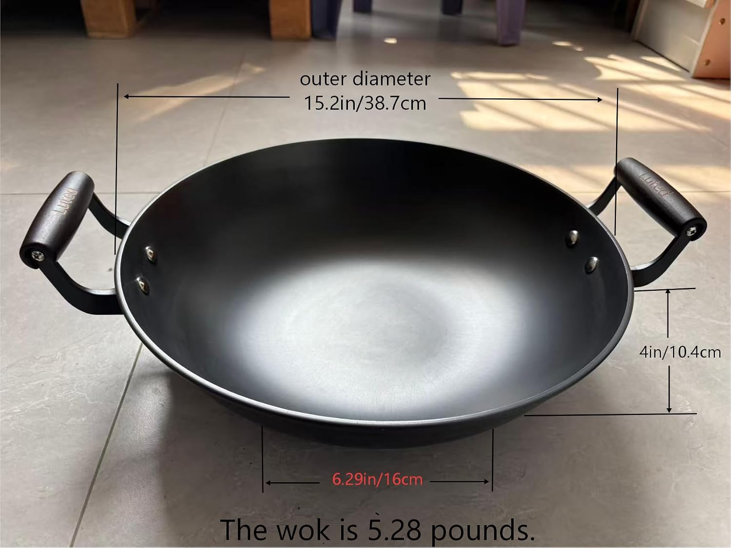 Cast Iron Chinese Wok with lid
